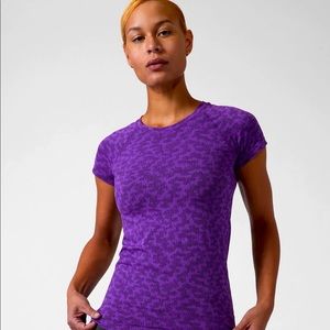 NWT Athleta Momentum Camo top